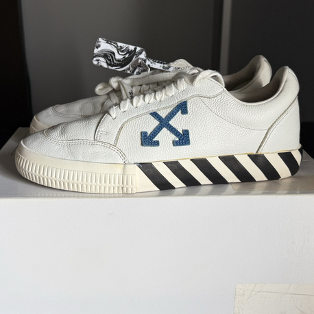 Off White 202602-11/43