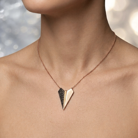 Siyah Taşlı ve Rose Gold Kolye