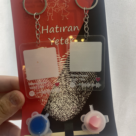 Kişiye özel parmak izli anahtarlık set
