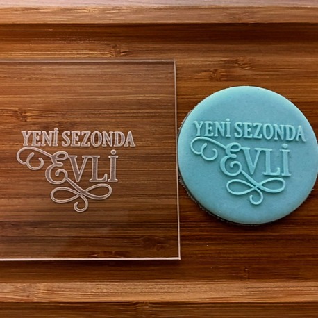 26572 Yeni sezonda evli yazılı pleksi kabartma plakası