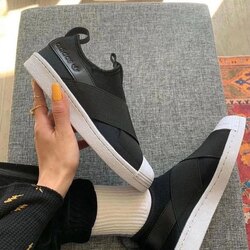 Süperstar “Black Lastik “
