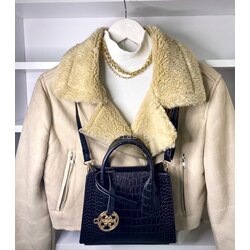 guess askılı çanta 