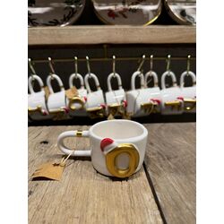 NOEL ŞAPKALI HARFLİ MUG 