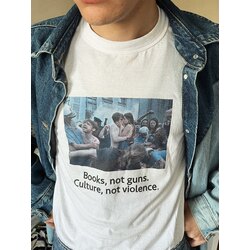 Books - T-Shirt