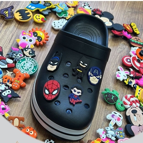 1000 adet karışık crocs terlik süsü 