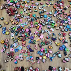 Crocs Terlik Süsleri  500 adet