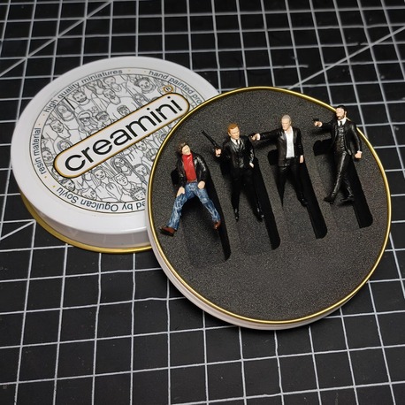1:64 Movie Gentlemen Figür Set