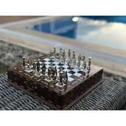 Özel El Yapımı Sedefli Antik Roma Figürlü Satranç Takımı - 30x30 