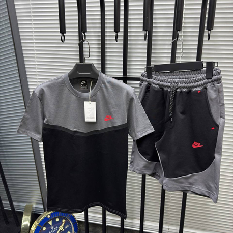 NİKE TECH FLEECE ŞORTLU TAKIM