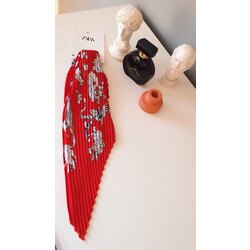 Zara Kırmızı Fular