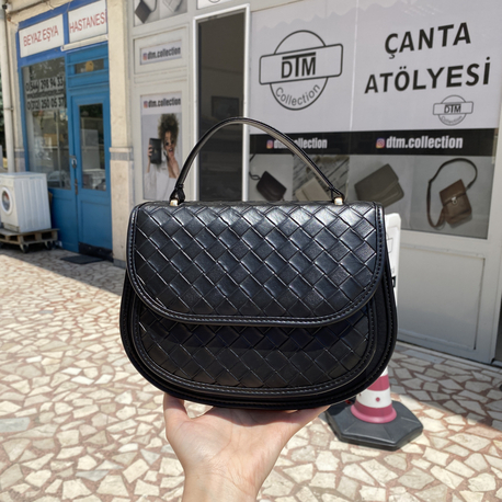 PAROL SİYAH BOTTEGA ÇANTAMIZ