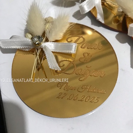 Pleksiz Söz,Nişan,Nikah magneti