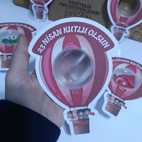 23 Nisan seker kutusu