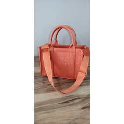 the tote bag 