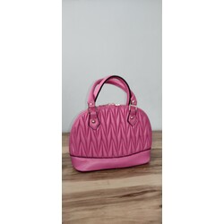 pembe çanta