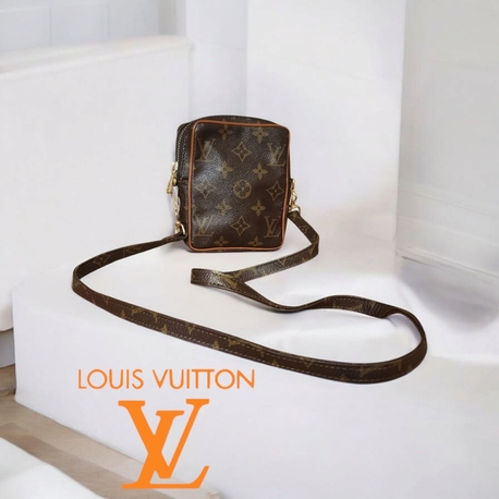 LOUİS VUİTTON Monogram Mini Danube