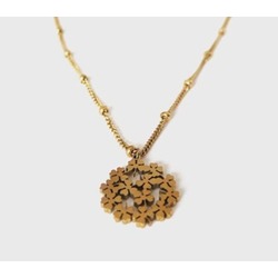 Çelik Yonca Desenli Gold Kolye