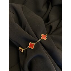 kırmızı yonca çelik bileklik