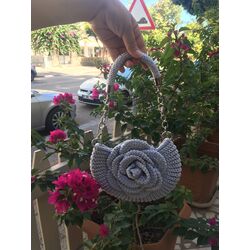 El yapımı örgü çanta 