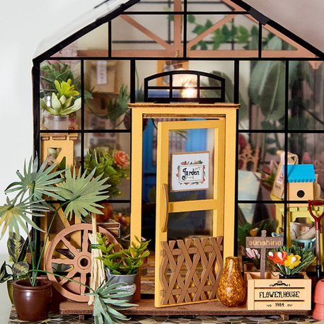 Çiçekçi dükkanı booknook