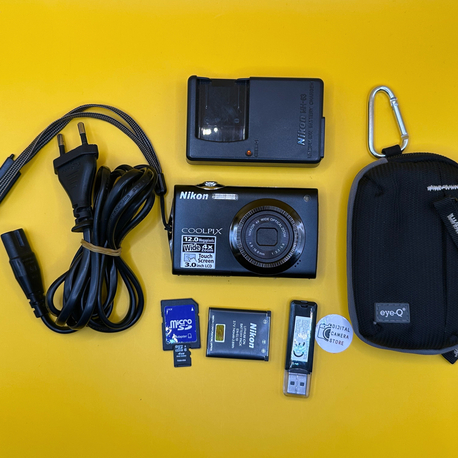Nikon Coolpix S4000