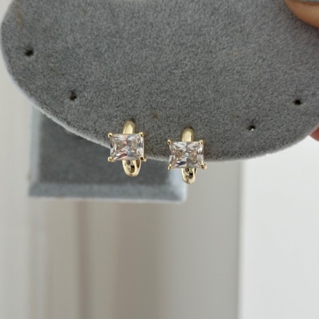 Vip 14K Diamond Serisi Baget Taşlı Halka Küpe