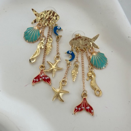 Altın Kaplama 14K Çoklu Charmlı Balık Küpe