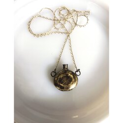 El yapımı bottle tasarım kolye