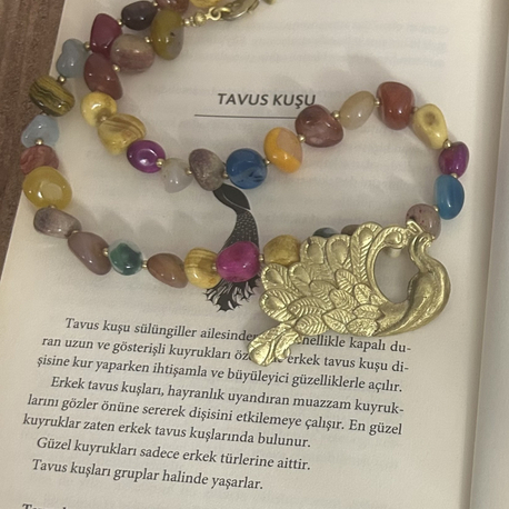 Tavuskuşu akik kolye