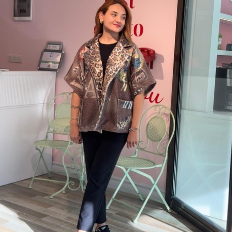 İTHAL GRAFİTİ DESENLİ LEOPAR DETAYLI CEPLİ DÜĞMELİ PANÇO