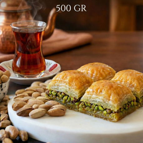 Siirt Doğal Gıda Taze Tereyağlı Fıstıklı Baklava 500 GR