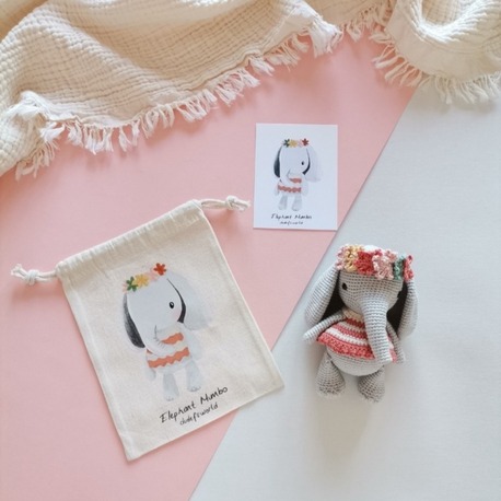 Amigurumi Kız Fil Mumbo Oyuncak 