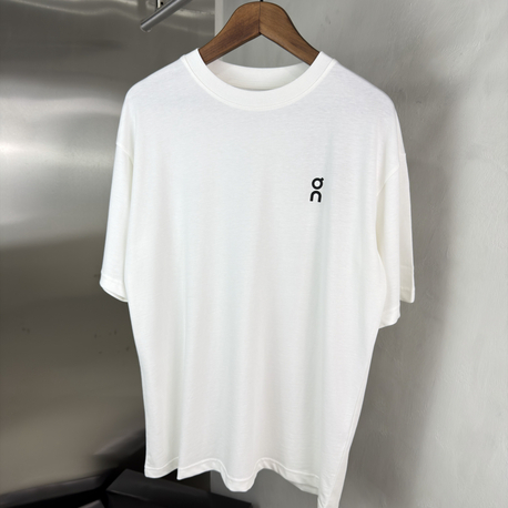 On Cloud Orjinal Etiketli T-Shirt Beyaz (Sırt Detay)
