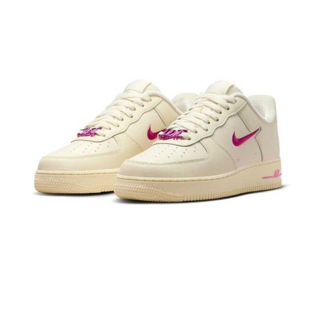 Nike Air Force 1  07 SE Dance