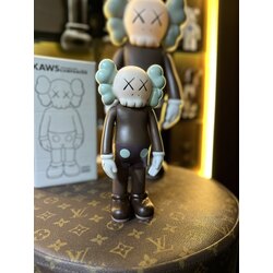 Kaws 19 cm
