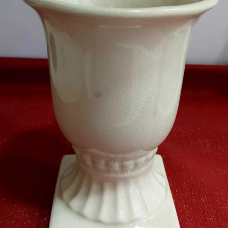 8119-8CR Çap 14cm Yükseklik 20cm Ayaklı Büst Vazo Saksı Damarlı 1 Adet