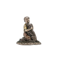 WU75135A4 Veronese Köpekli Çocuk Boy Hugging The Dog Poliserin Biblo 13cm