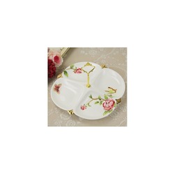 KABARTMA GÜLLÜ 4 LÜ ÇEREZLİK Bone China Gül Desenli Dört Bölmeli Çerezlik