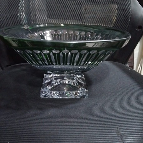 A183115042026 H.16,5 cm..çap.31cm yeşil kristal meyvelik kase ayaklı