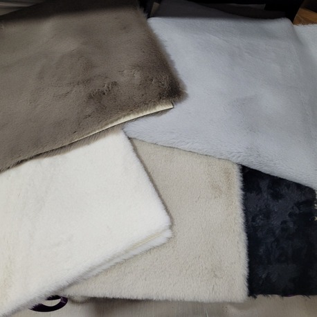 HLY-4570-MICRO Kaymaz Tabanlı Micro Polyester Yıkanabilir Pratik Halı 45x70 cm 1 Adet Rastgele