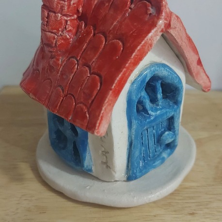 A8394832 Seramik Altlıklı Mumluk El Yapım 12x11cm Kırmızı Mavi Beyaz Obje 1 Adet