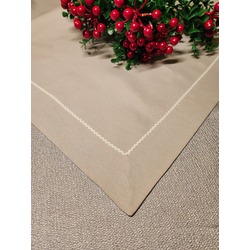 krem su taşı masa örtüsü
