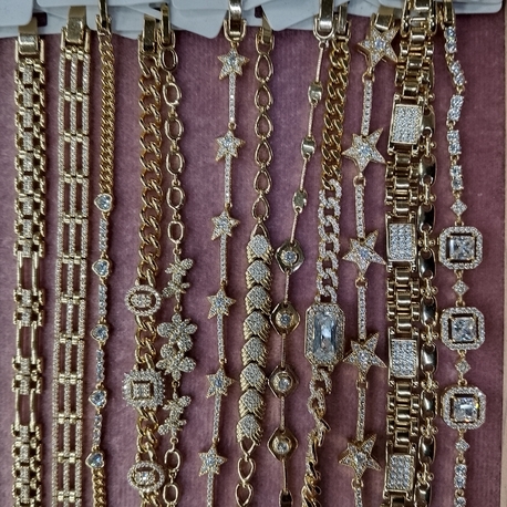 2 yıl garantili 
XUPING marka kuyumcu modeli çelik takı