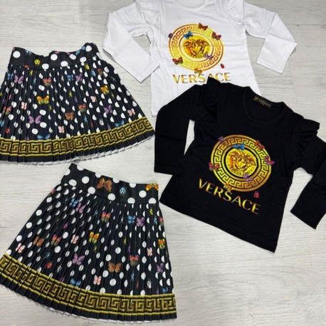 Versace baskılı siyah penye etekli çocuk takım 