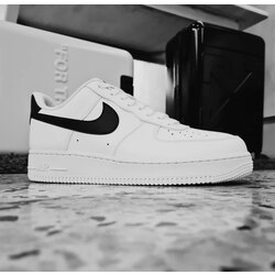 Nike Airforce1 Black Swoosh 