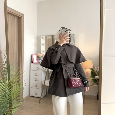 Luna cape trench