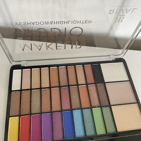 MAKYAJ PALETİ SIFIR KUTUSUNDA 