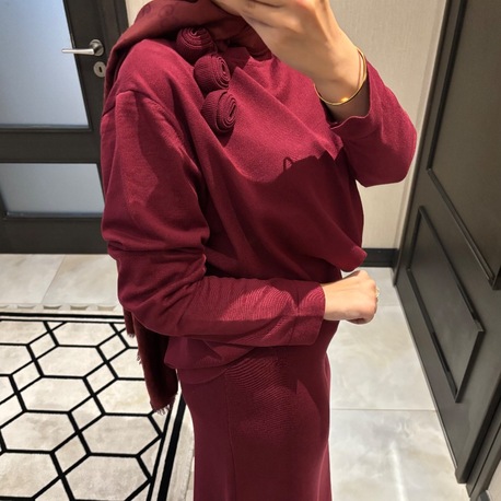 Gül Detaylı Etekli Triko Takım