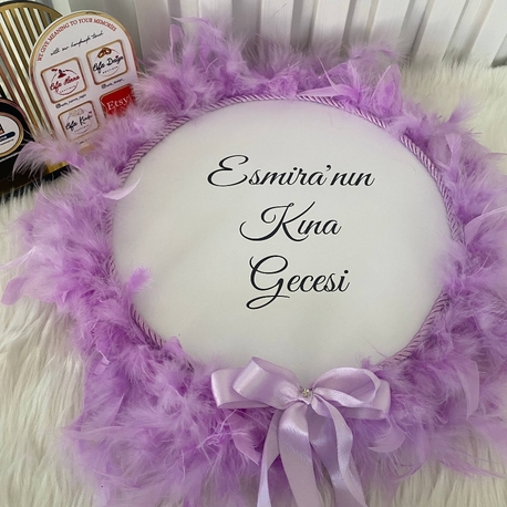 Für Hochzeit und Henna-Feier: gefiedertes, personalisiertes Brauttamburin | EW-292944