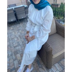 Kemer aksesuarlı poplin elbise 